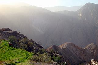 TREKKING: Colca und Cotahuasi Canyon /Titicacasee/Machu Picchu  